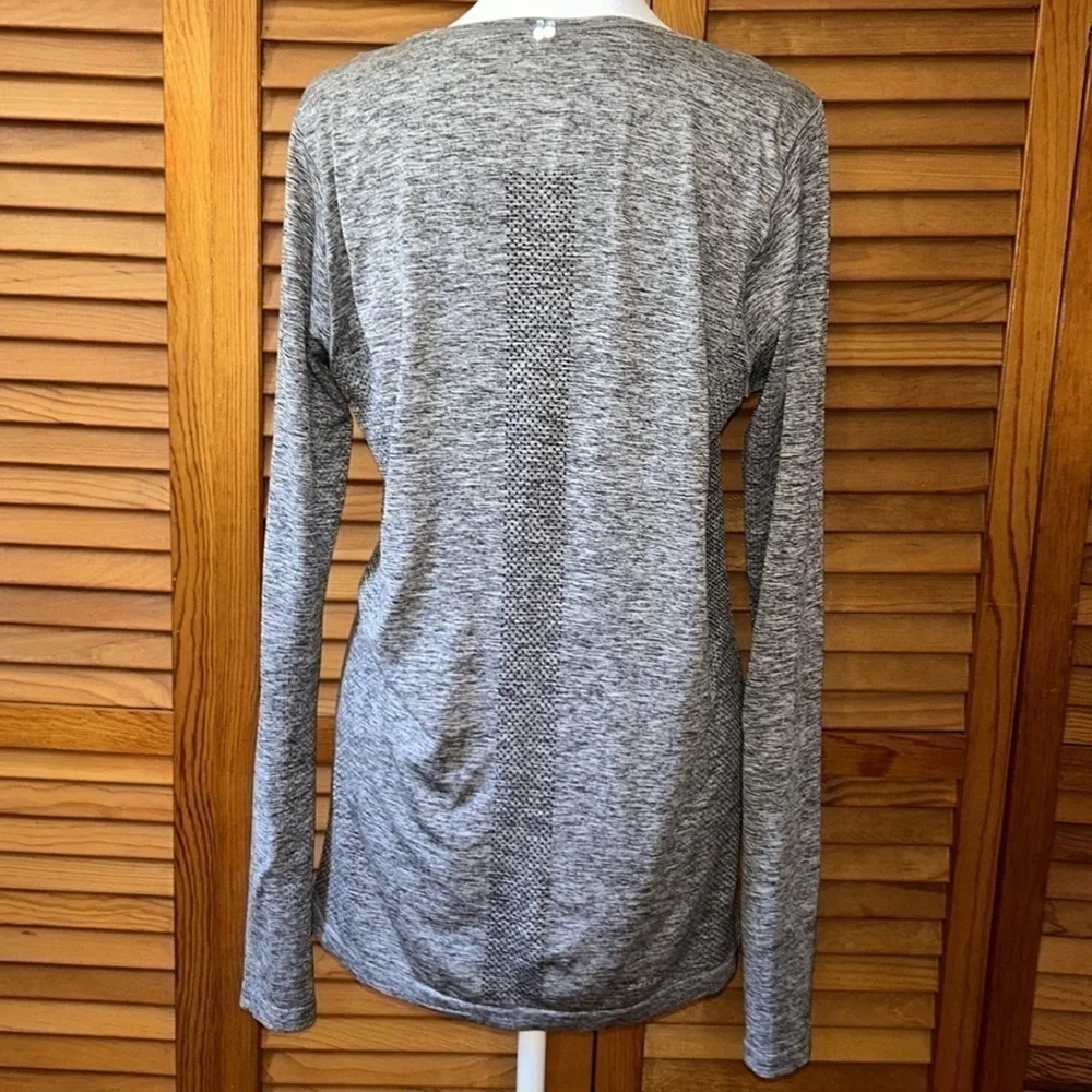 NIKE Run Fast Live Fearless Dri-Fit Top Size Large